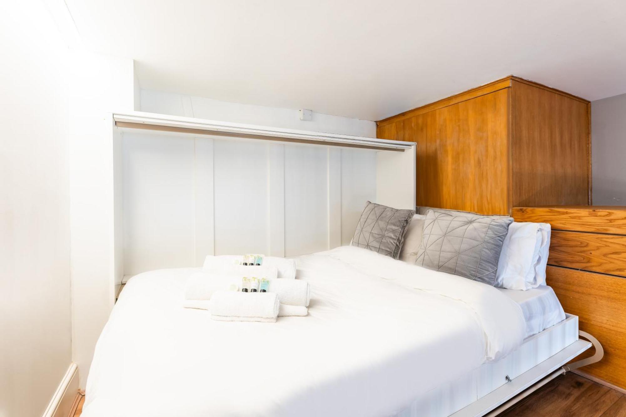 לונדון Luxury One Bedroom Flat In Westbourne Terrace מראה חיצוני תמונה